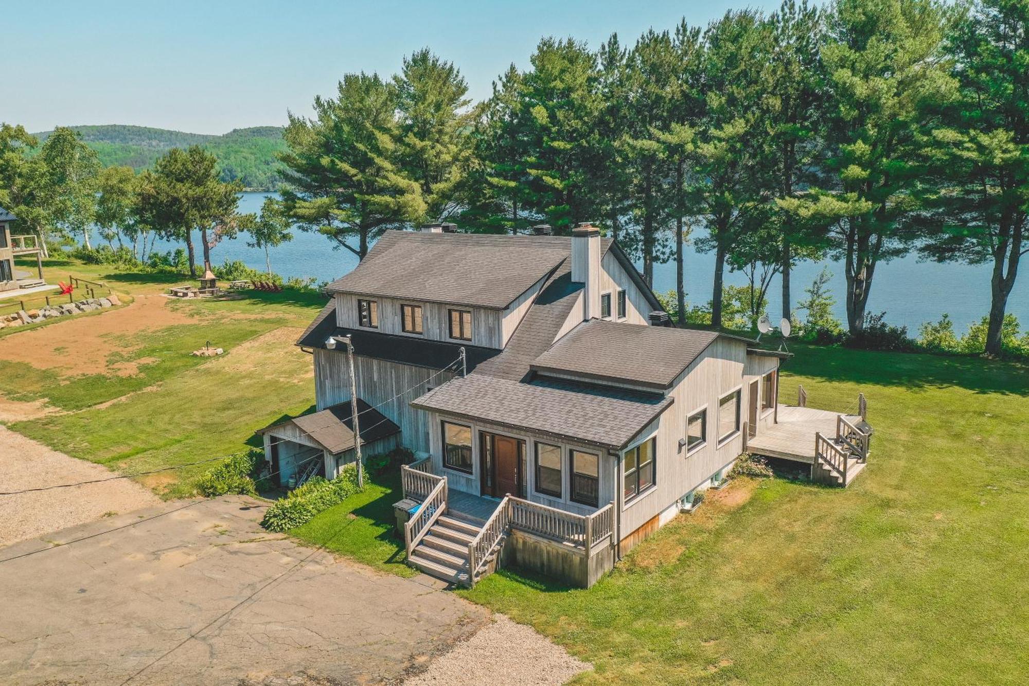 Villa Le 2800 Du Parc Shawinigan Esterno foto