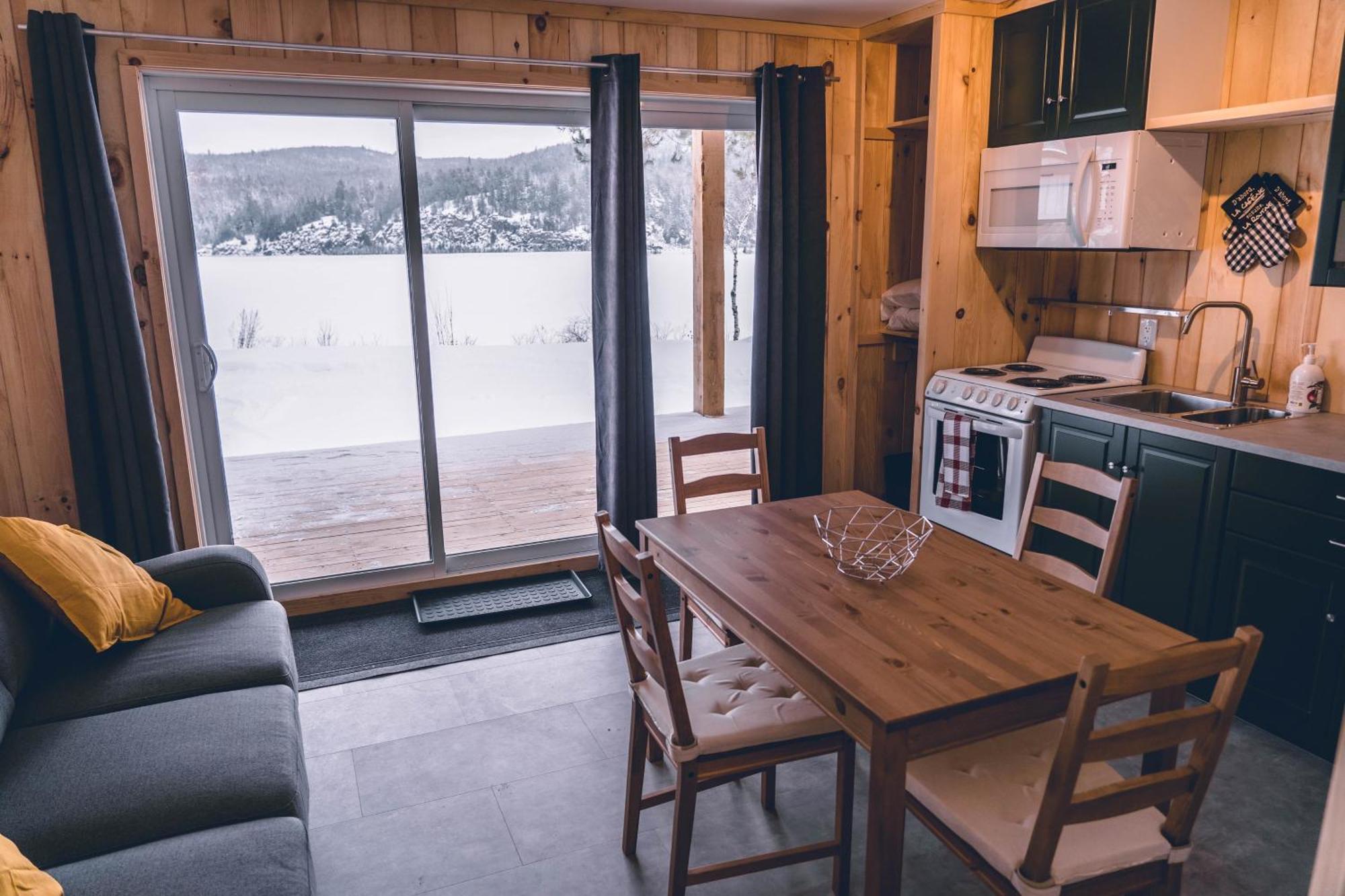 Villa Le 2800 Du Parc Shawinigan Esterno foto